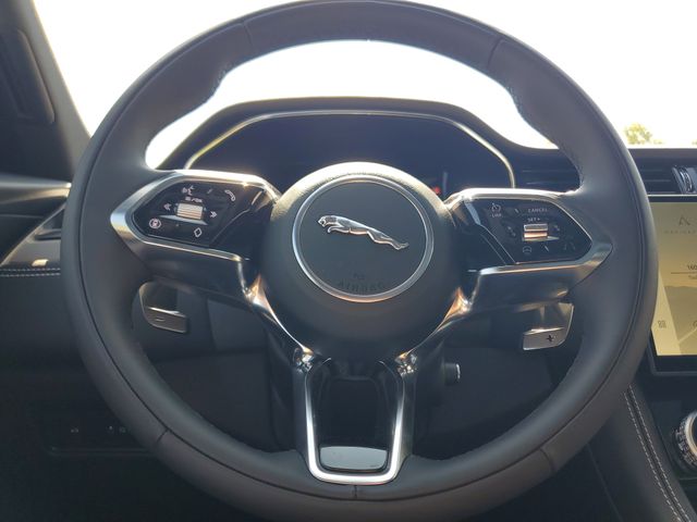 2026 Jaguar F-Pace R-Dynamic S - Photo 26