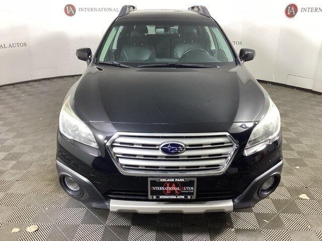 2015 Subaru Outback 2.5i Limited photo 2