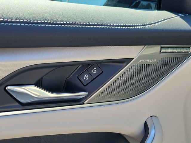 2026 Jaguar F-Pace R-Dynamic S - Photo 22
