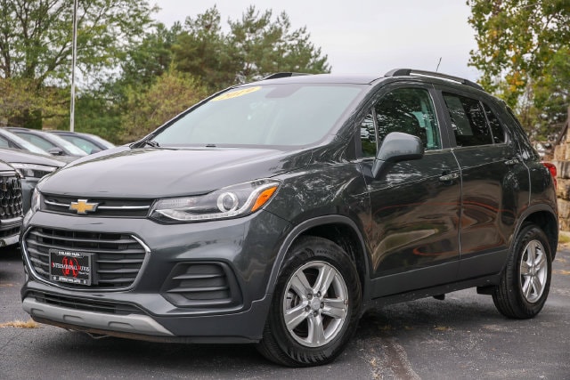 Used 2019 Chevrolet Trax LT with VIN 3GNCJLSB0KL147815 for sale in Tinley Park, IL