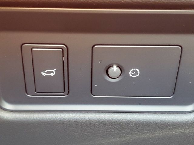 2026 Jaguar F-Pace R-Dynamic S - Photo 34