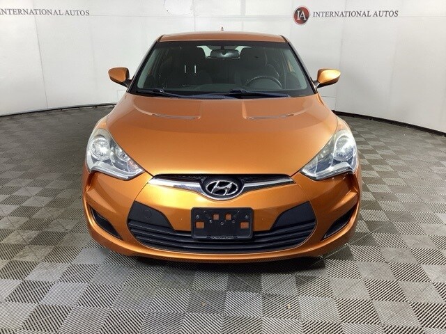 2013 Hyundai Veloster Base photo 2