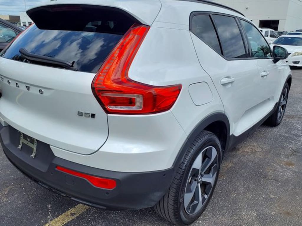 Used 2026 Volvo XC40 B5 Plus SUV