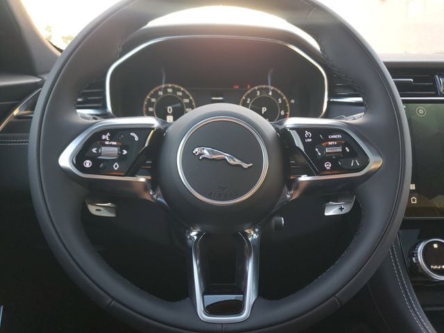 2026 Jaguar F-Pace R-Dynamic S - Photo 27