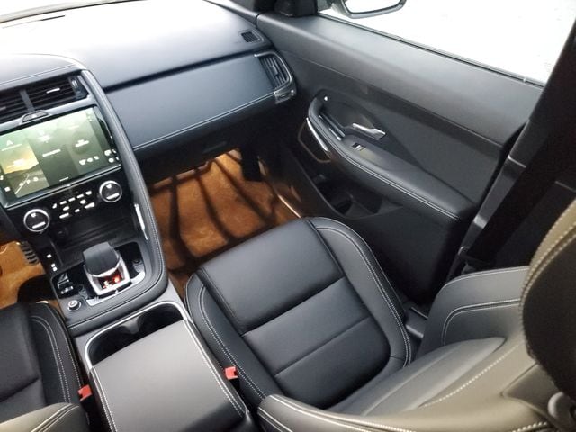 2024 Jaguar E-Pace R-DYNAMIC SE - Photo 17