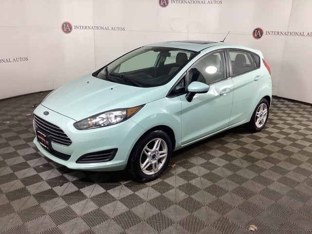 2017 Ford Fiesta SE's photo