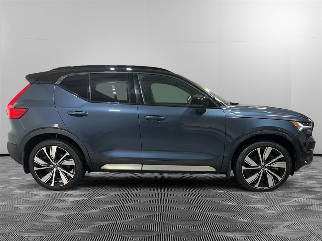 Used 2022 Volvo XC40 Plus with VIN YV4ED3UR9N2646991 for sale in Peabody, MA