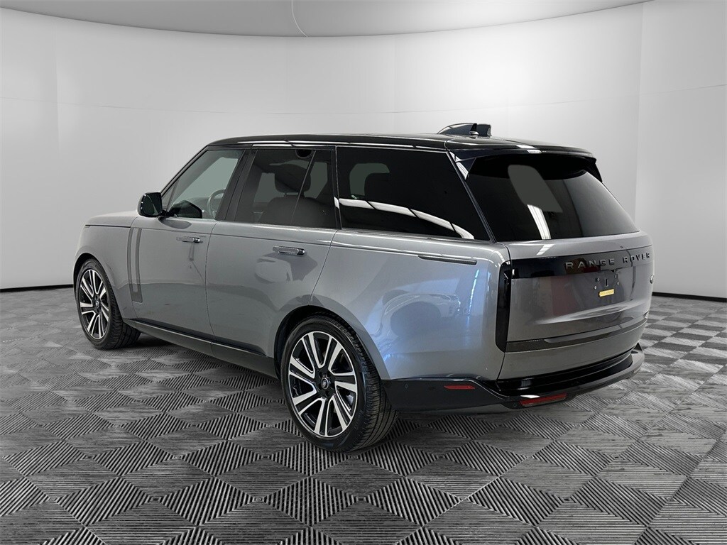 Used 2023 Land Rover Range Rover SE SUV