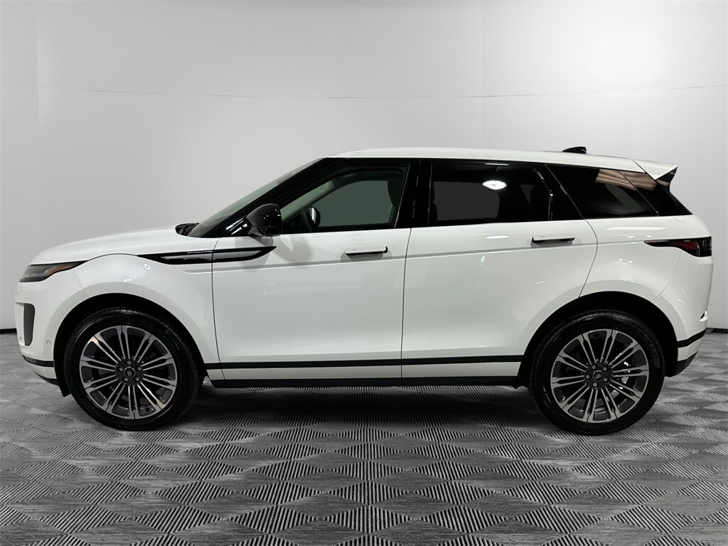 2025 Land Rover Range Rover Evoque S photo 2