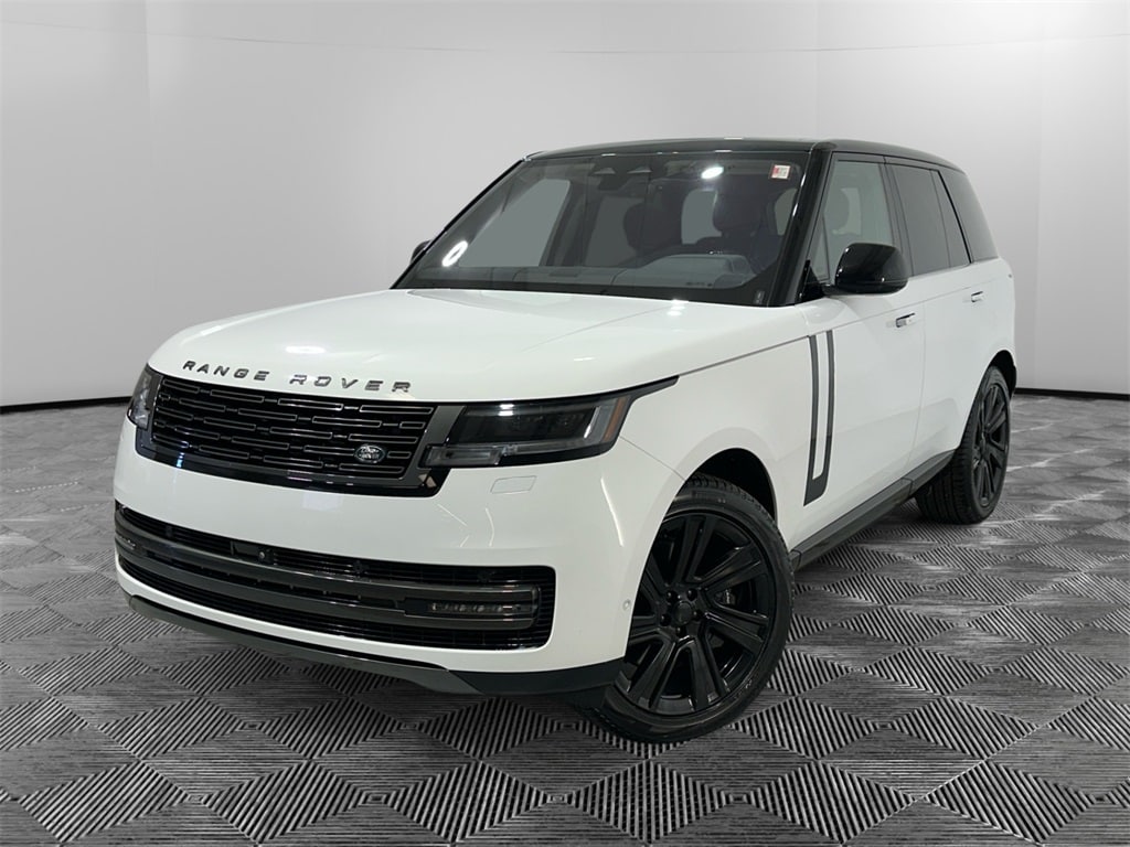 2023 Land Rover Range Rover SE's photo