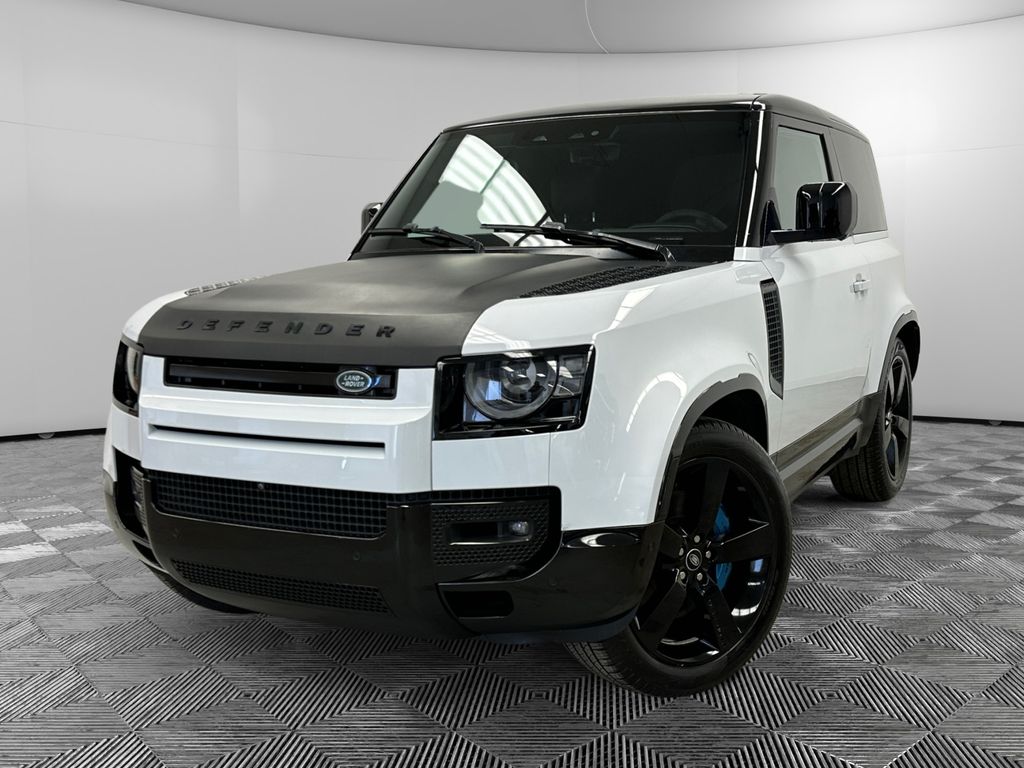 2022 Land Rover Defender V8's photo