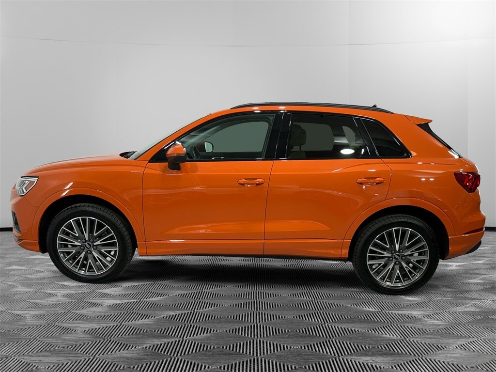 2024 Audi Q3 Premium Plus photo 2
