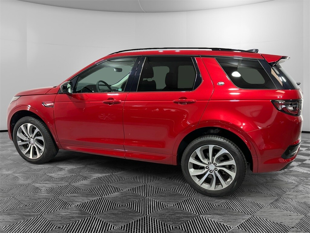 2025 Land Rover Discovery Sport S photo 2