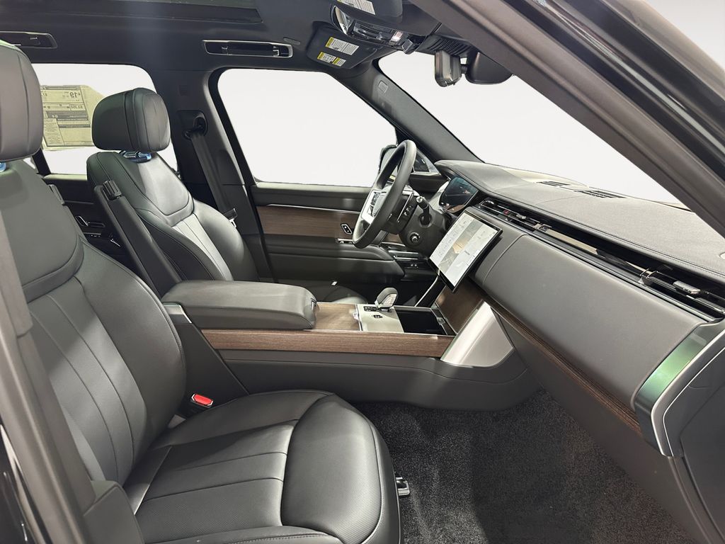 2025 Land Rover Range Rover SE - Photo 14