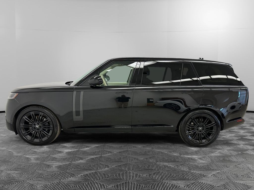 Used 2024 Land Rover Range Rover SE SUV