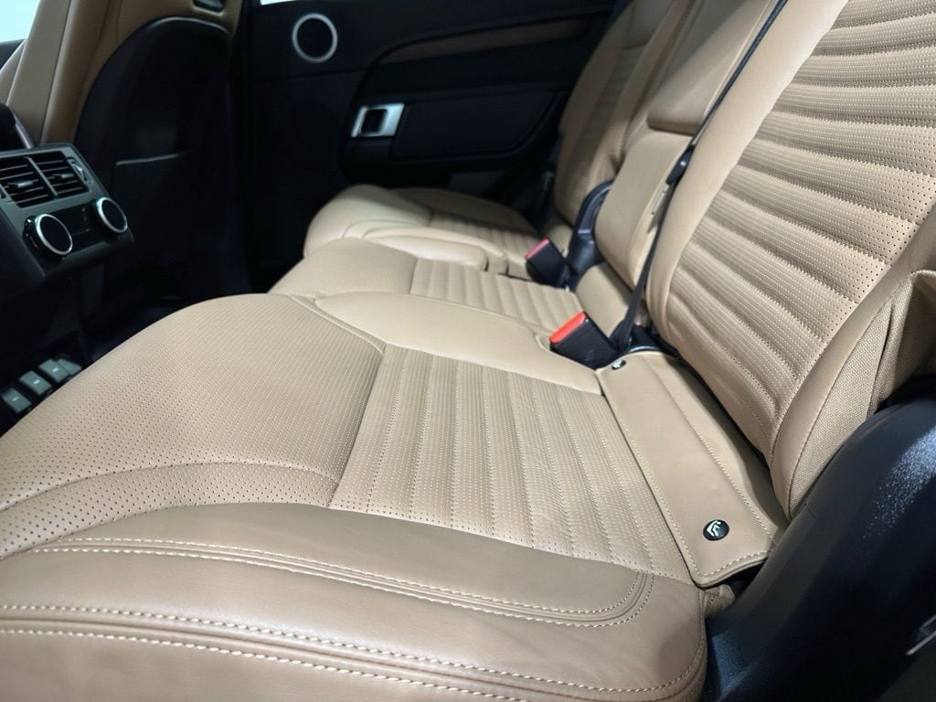 2024 Land Rover Discovery Dynamic SE - Photo 5