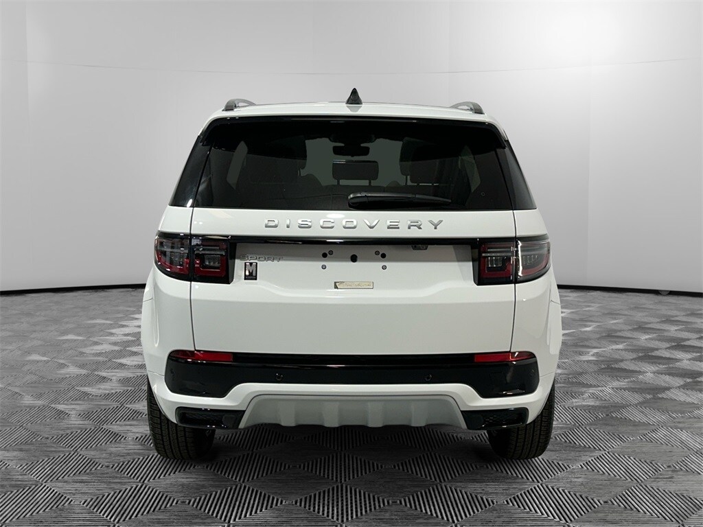2025 Land Rover Discovery Sport S photo 4