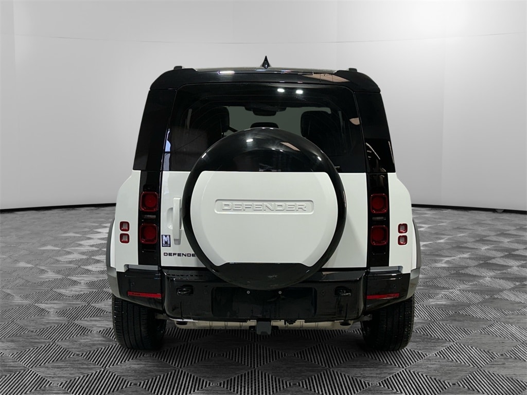 Used 2025 Land Rover Defender 110 X-Dynamic SE SUV
