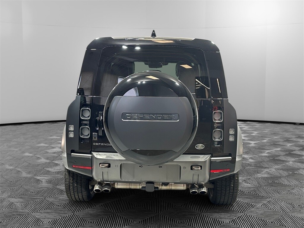 2023 Land Rover Defender 110 Carpathian Edition photo 4