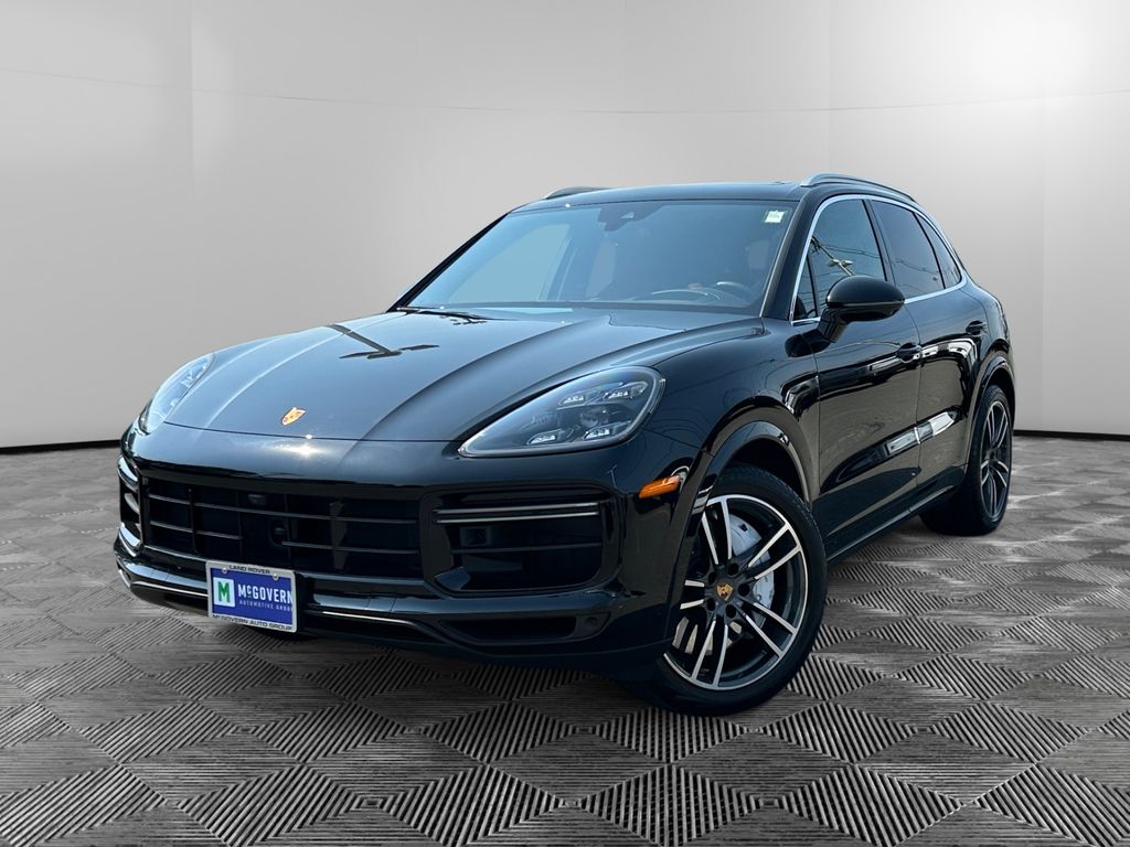 2023 Porsche Cayenne Turbo's photo