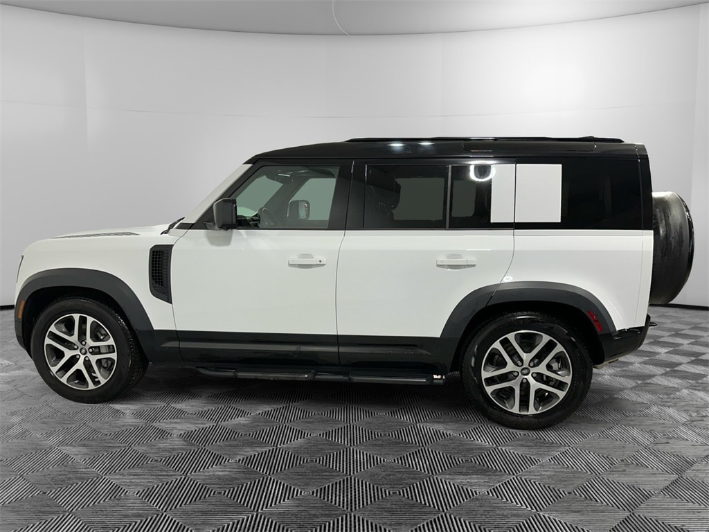 Used 2025 Land Rover Defender 110 X-Dynamic SE SUV