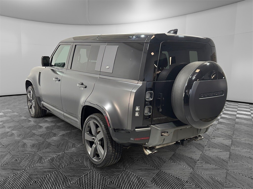 2023 Land Rover Defender 110 Carpathian Edition photo 3
