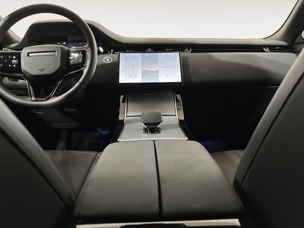 2025 Land Rover Range Rover Evoque Dynamic SE - Photo 11