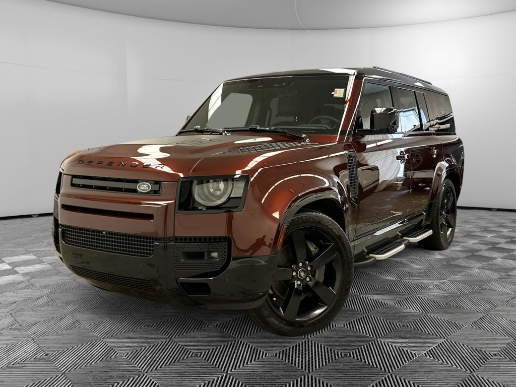 2024 Land Rover Defender 130 X-Dynamic SE P400's photo