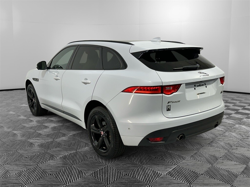 2019 Jaguar F-PACE R-Sport photo 3