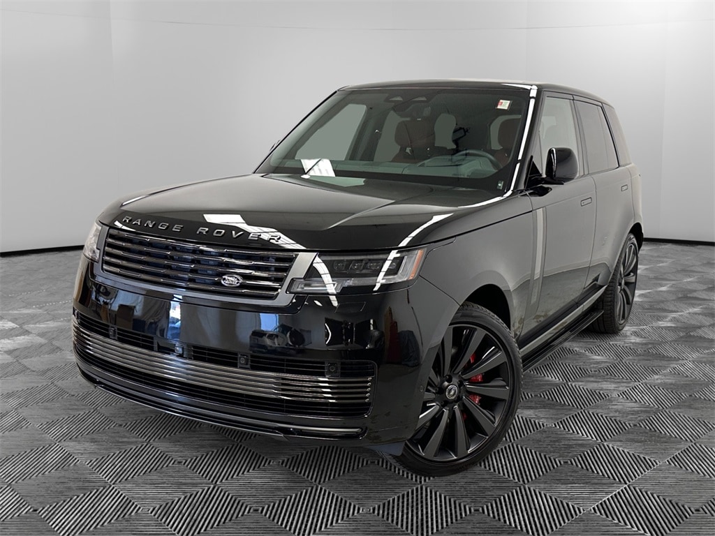 2024 Land Rover Range Rover SV's photo