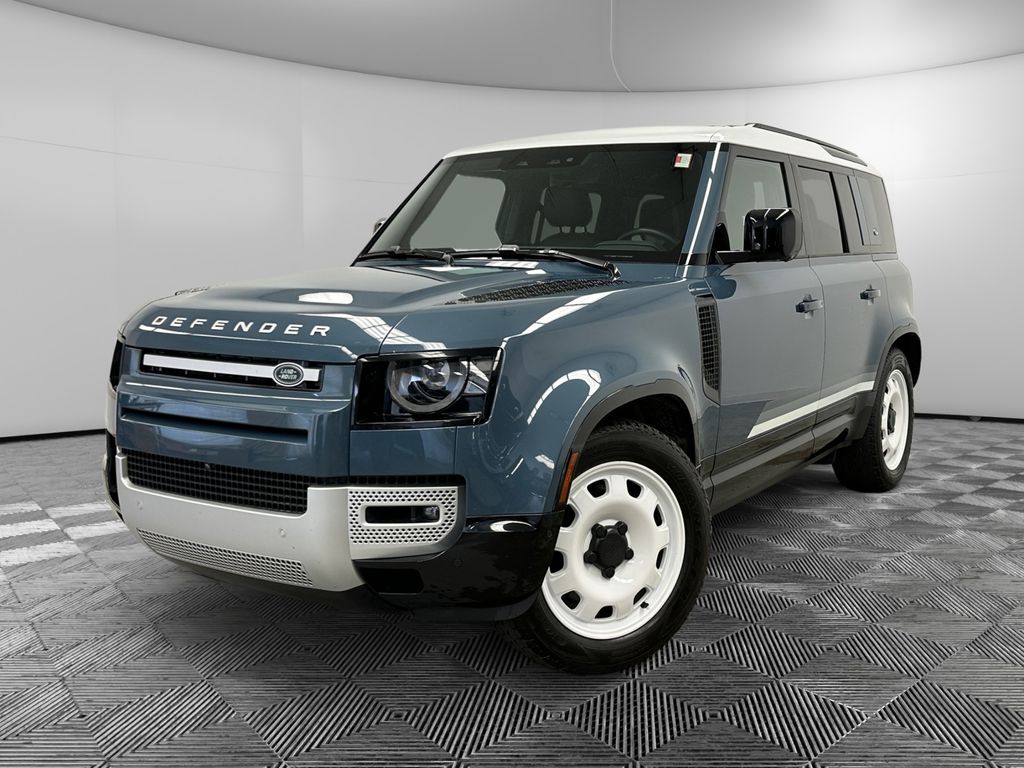 2024 Land Rover Defender 110 S P400's photo