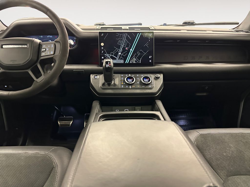 2022 Land Rover Defender V8 - Photo 11