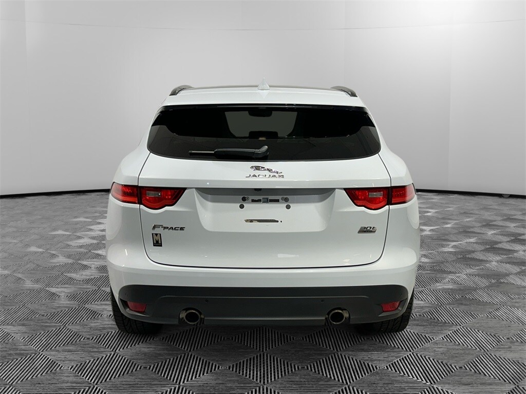 2019 Jaguar F-PACE R-Sport photo 4