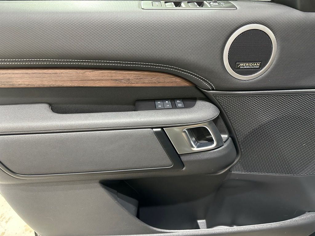 2024 Land Rover Discovery Dynamic SE - Photo 21