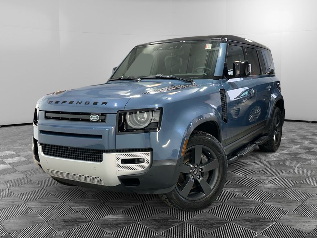 2024 Land Rover Defender 110 SE P400's photo