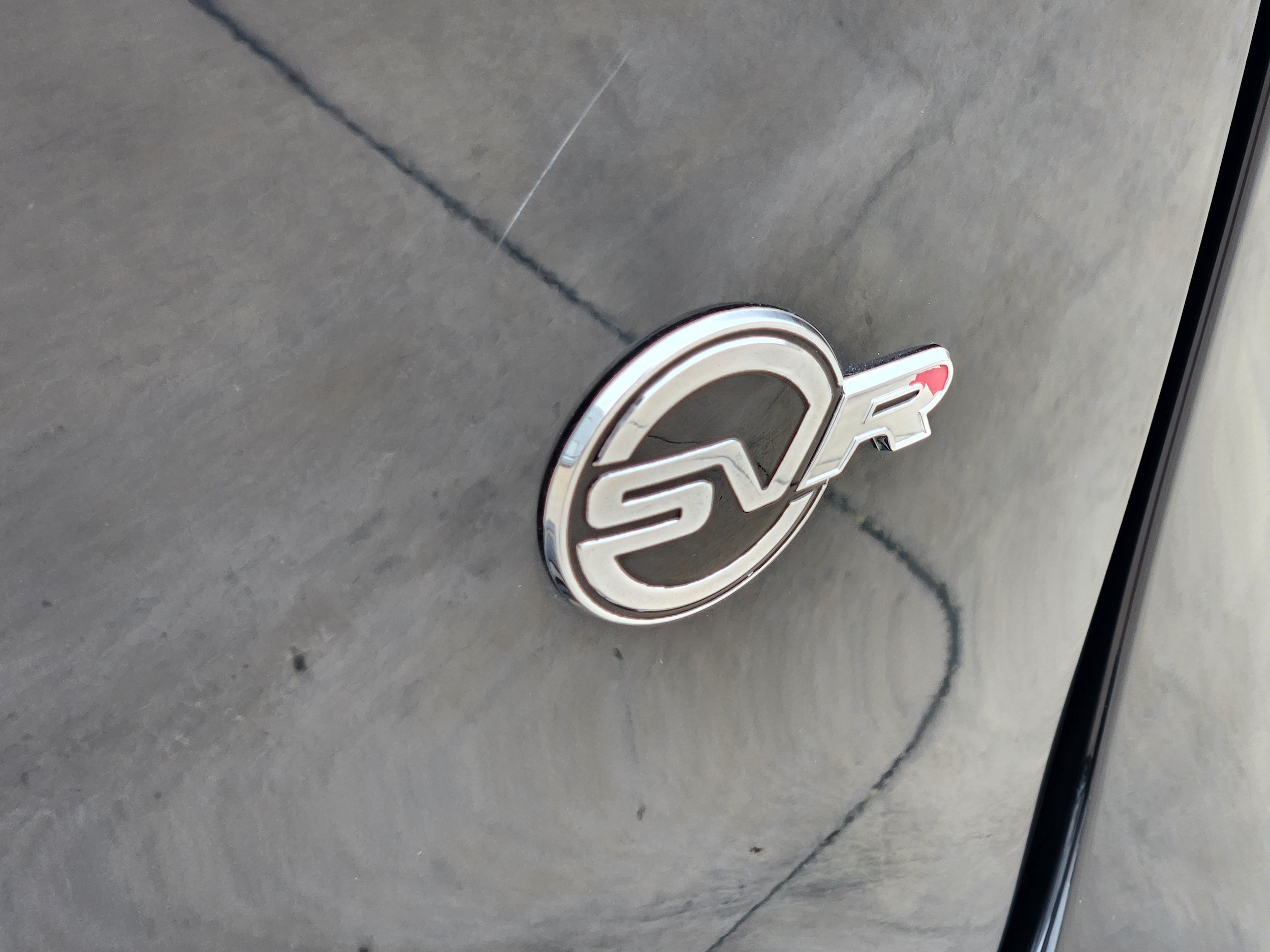 2022 Jaguar F-Pace SVR - Photo 12
