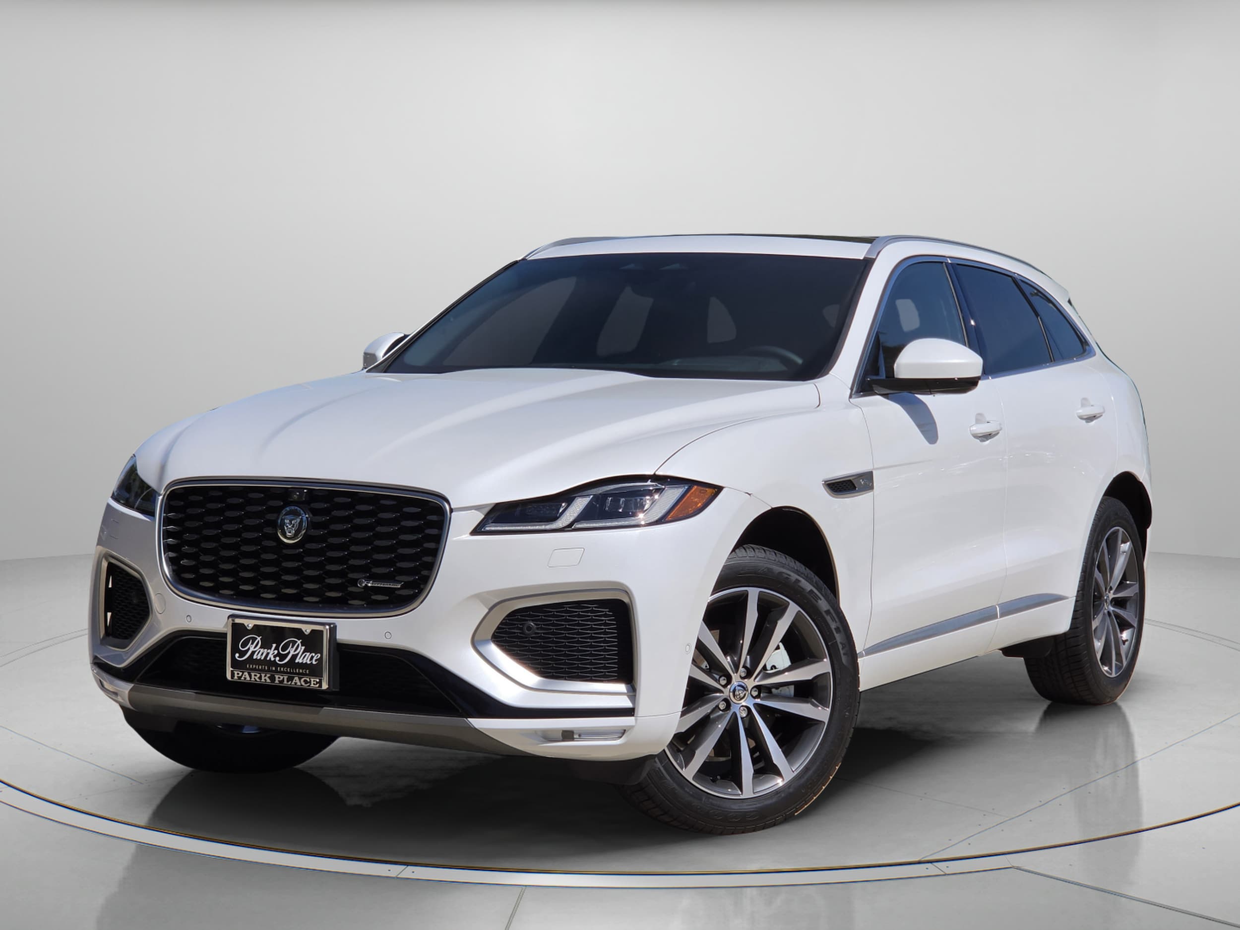 2025 Jaguar F-PACE R-Dynamic S
