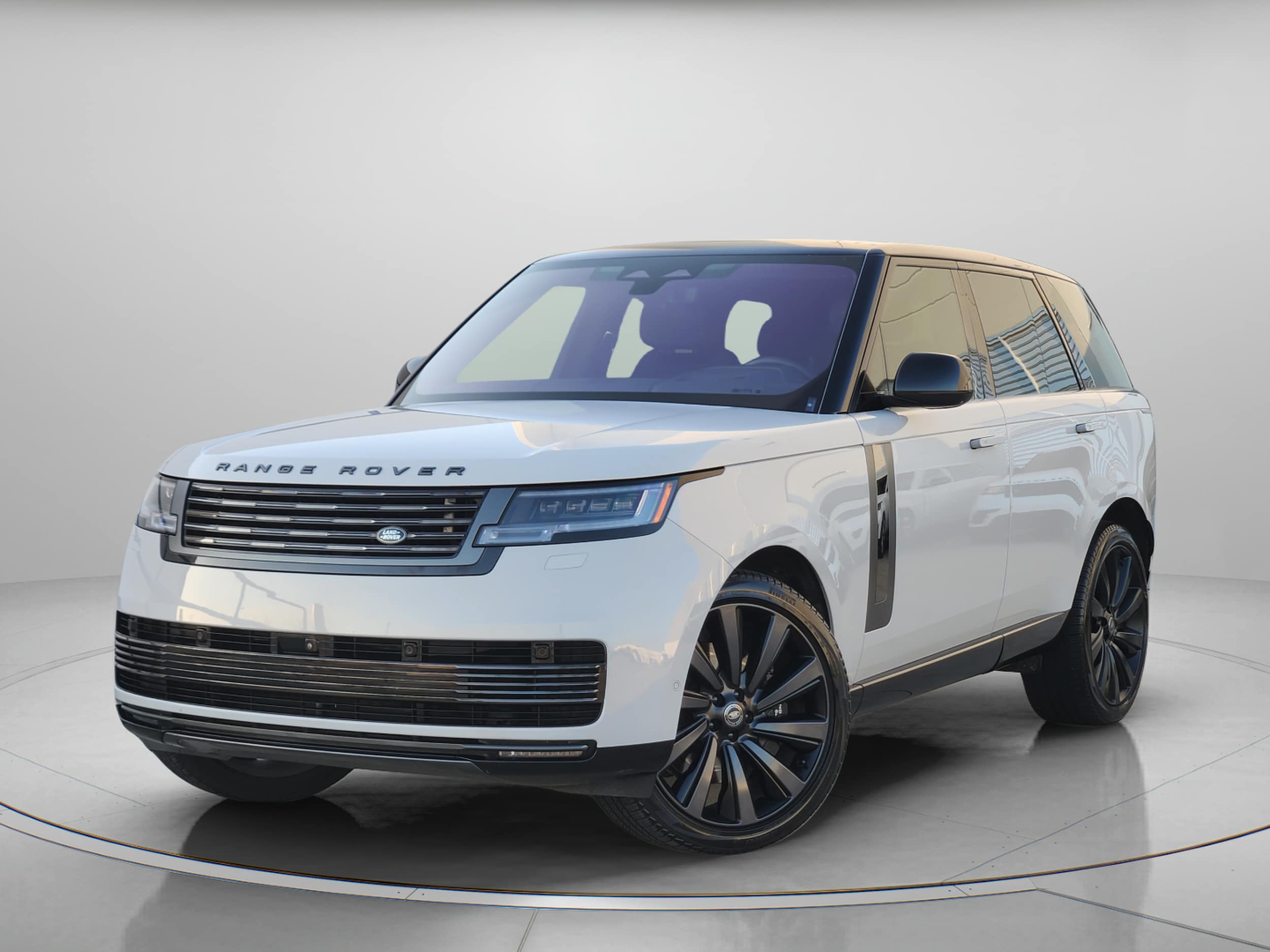 Pre-Owned 2023 Land Rover Range Rover SV