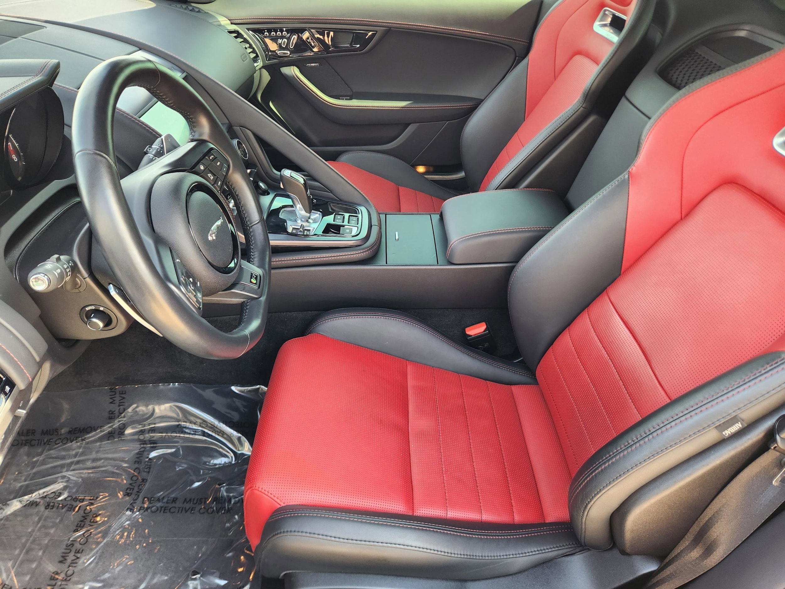 2020 Jaguar F-Type R - Photo 8