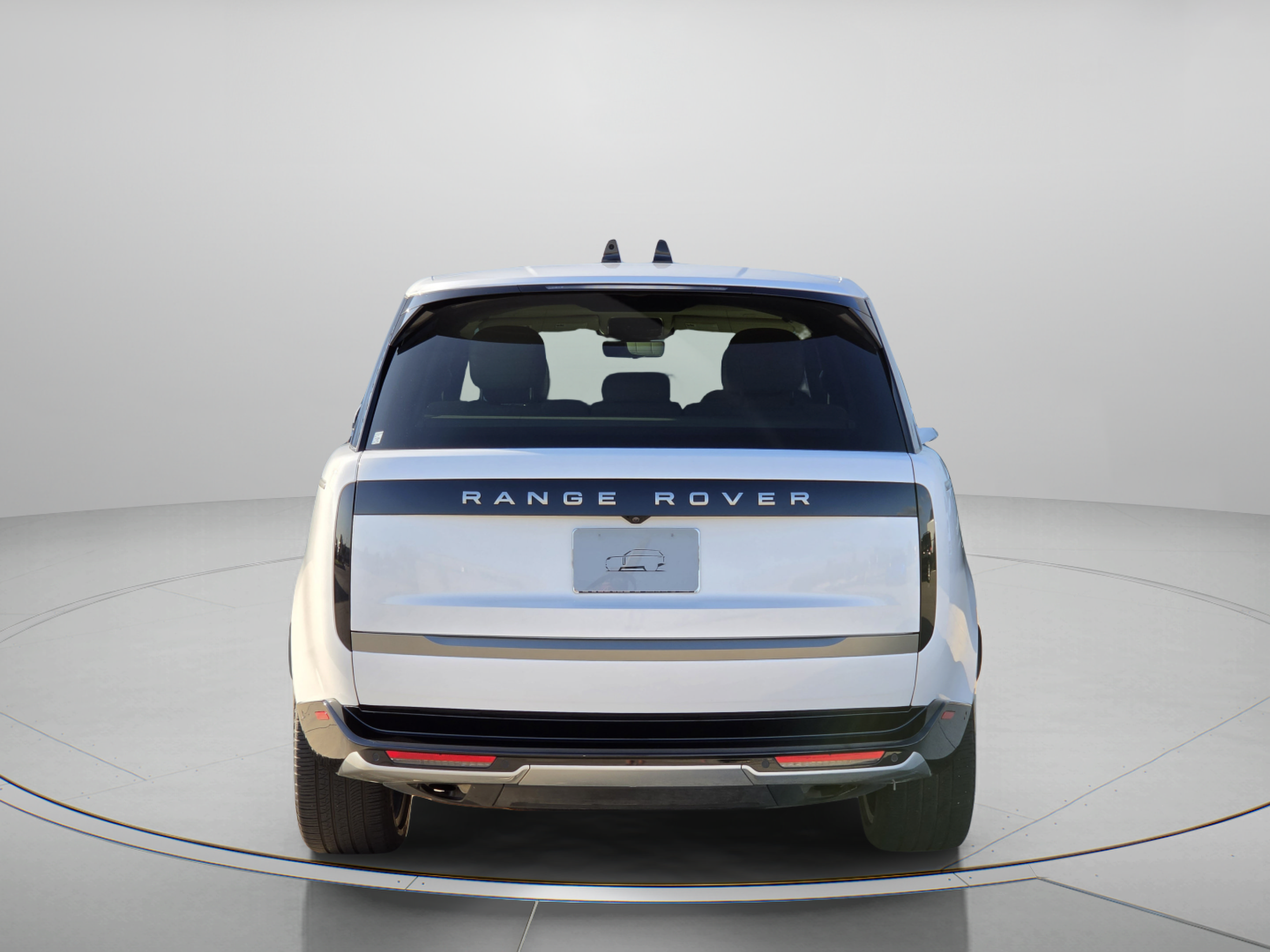 Certified 2024 Land Rover Range Rover SE P400 SE SWB