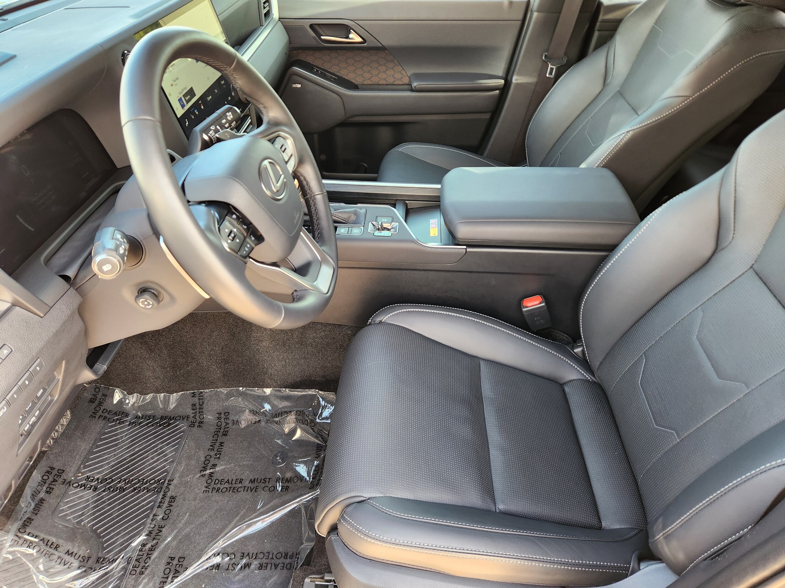 2026 Lexus GX Luxury+ - Photo 12