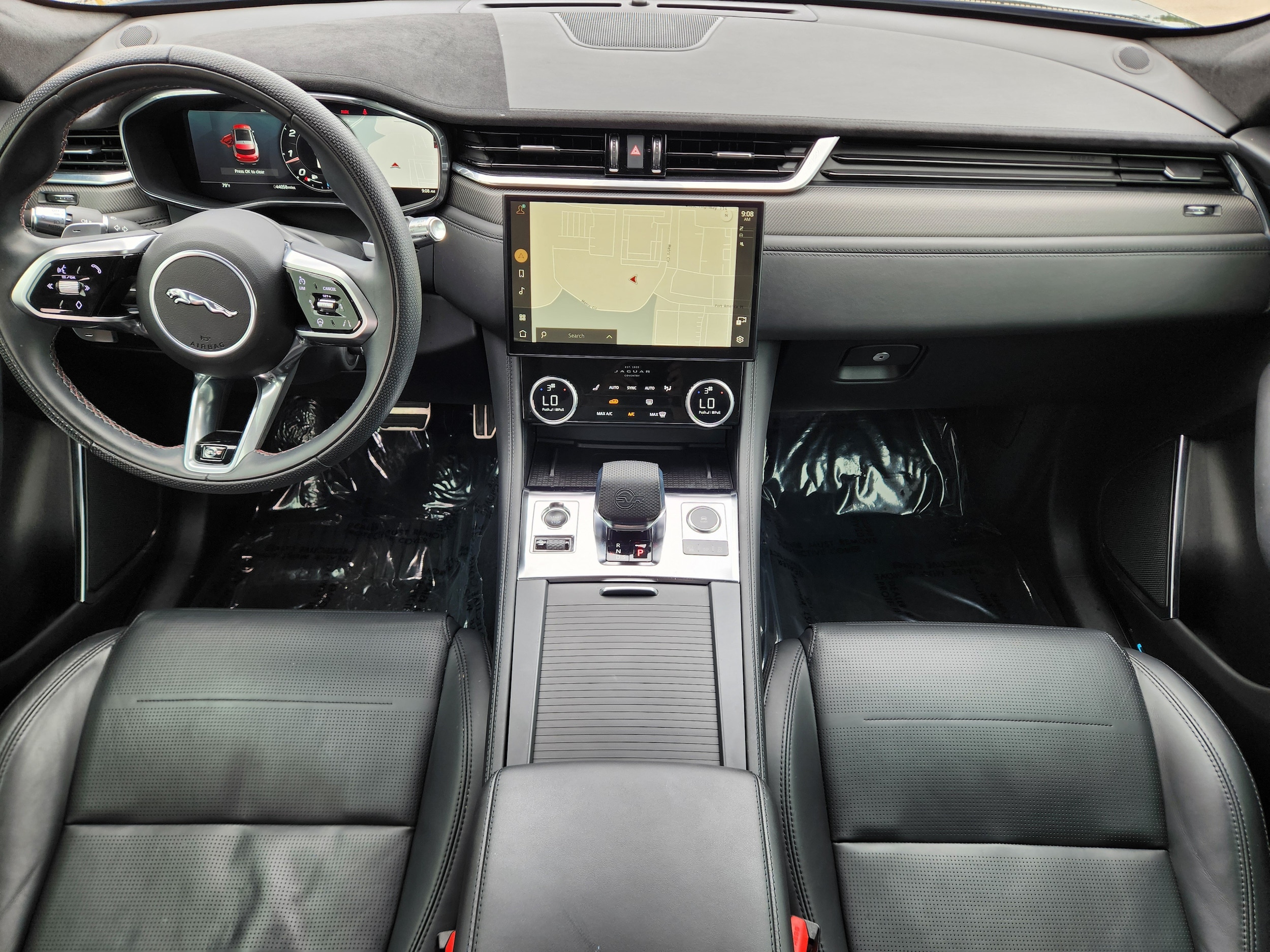 2022 Jaguar F-Pace SVR - Photo 29