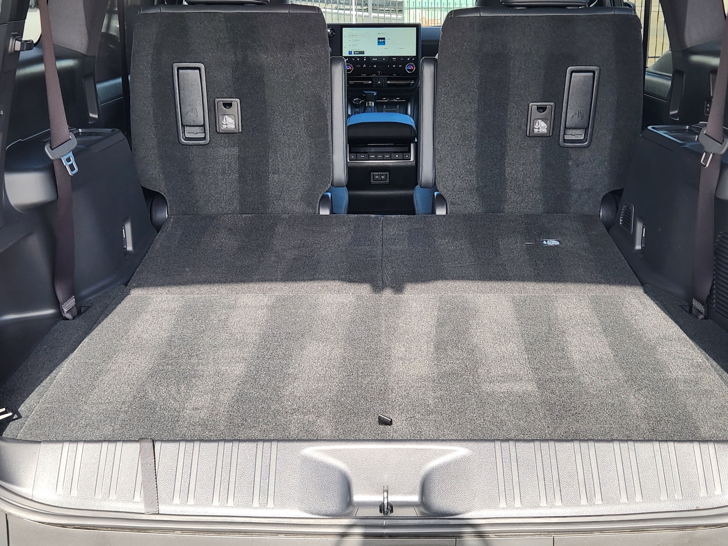 2026 Lexus GX Luxury+ - Photo 32