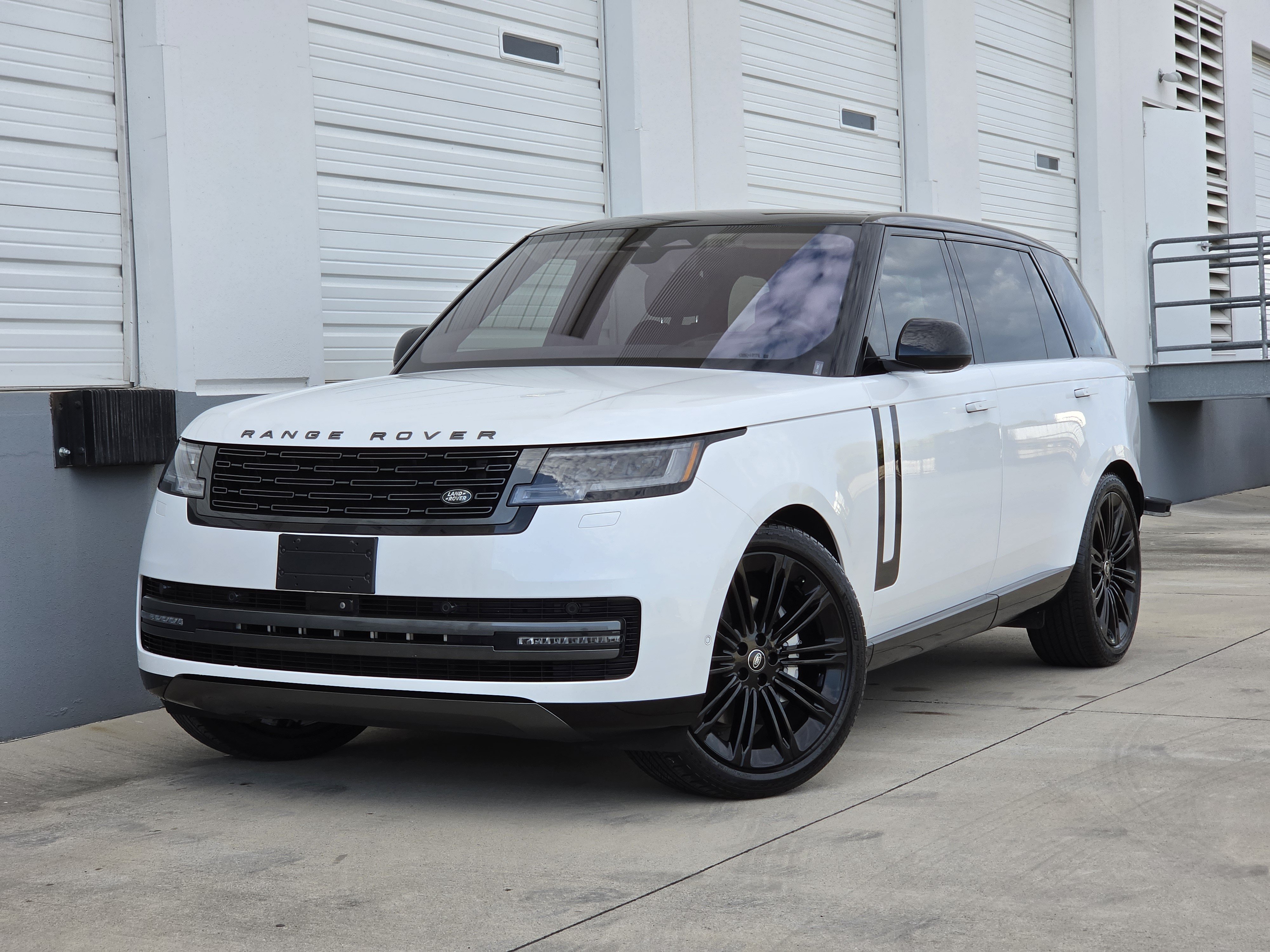 Used 2023 Land Rover Range Rover SE P400 SE LWB 7 Seat