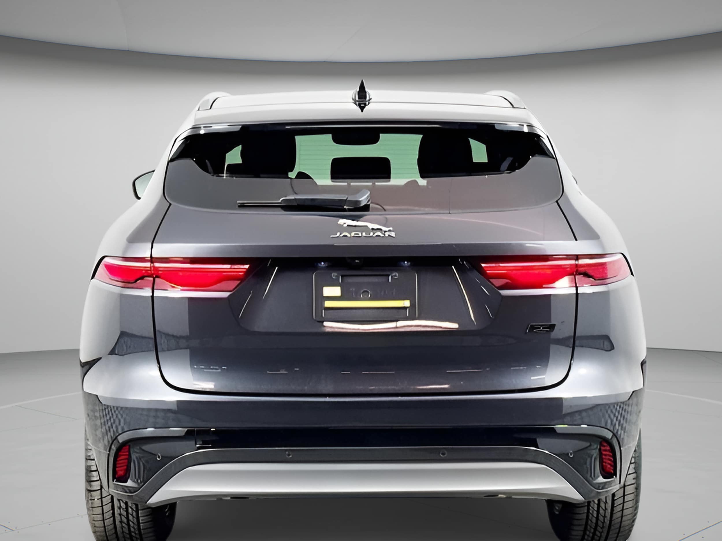 2026 Jaguar F-Pace R-Dynamic S - Photo 30