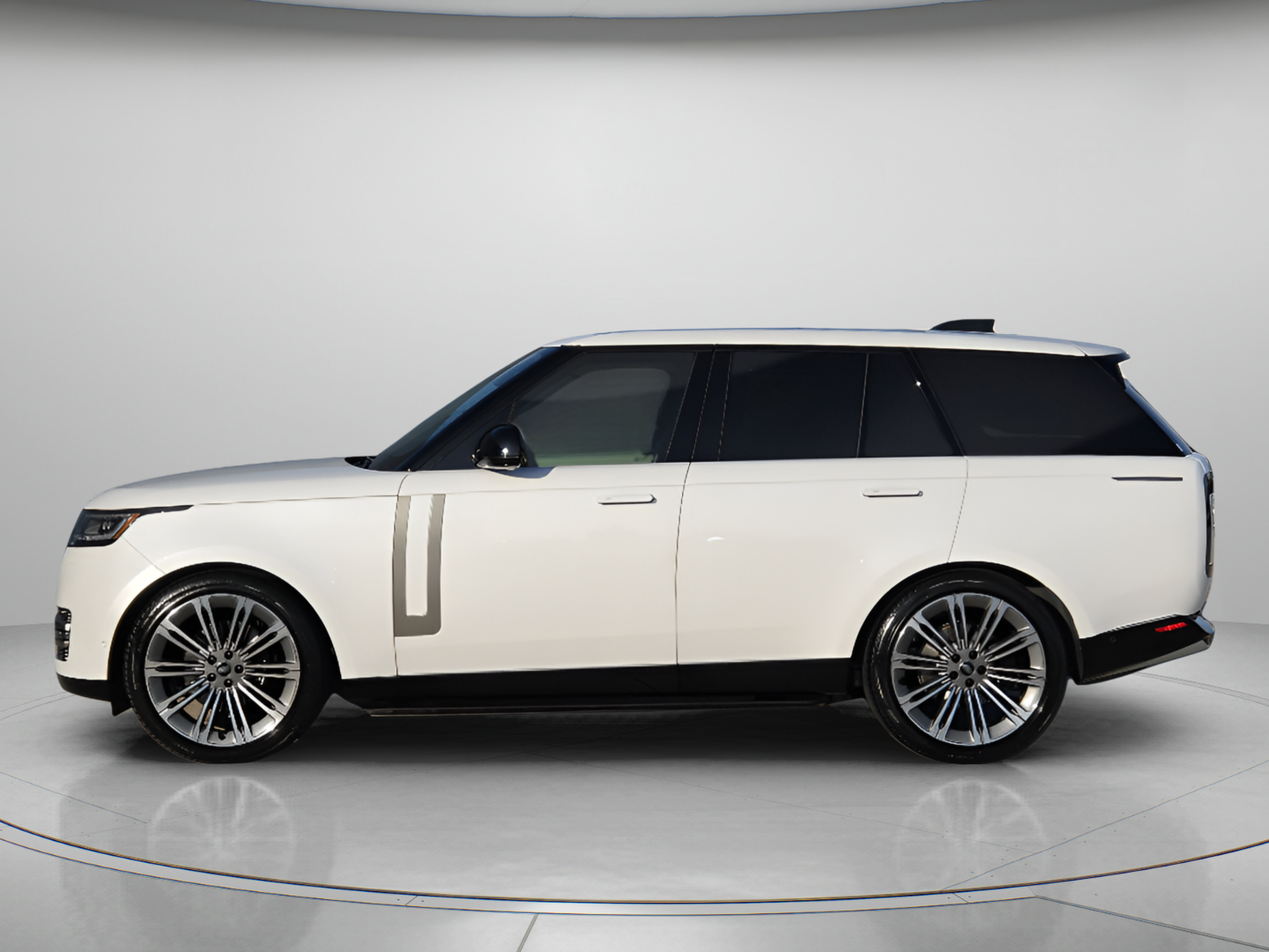 Certified 2024 Land Rover Range Rover SE P400 SE SWB