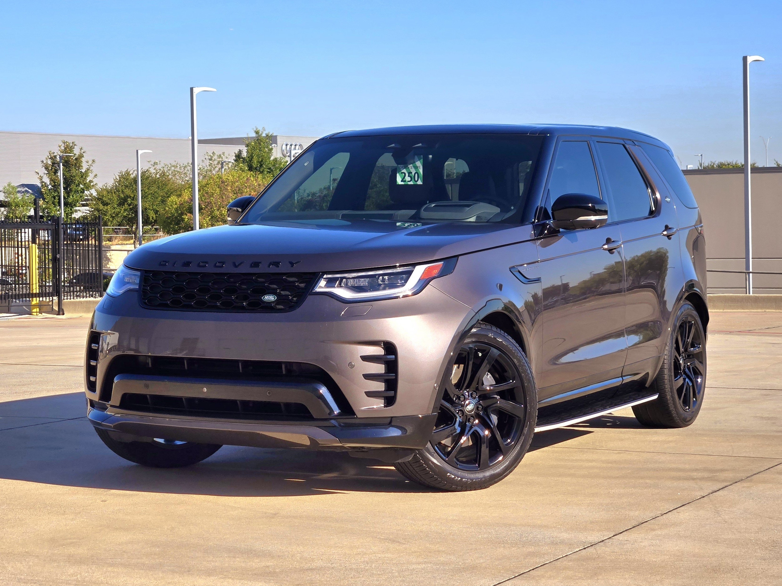 Certified Pre Owned 2024 Land Rover Discovery Dynamic SE