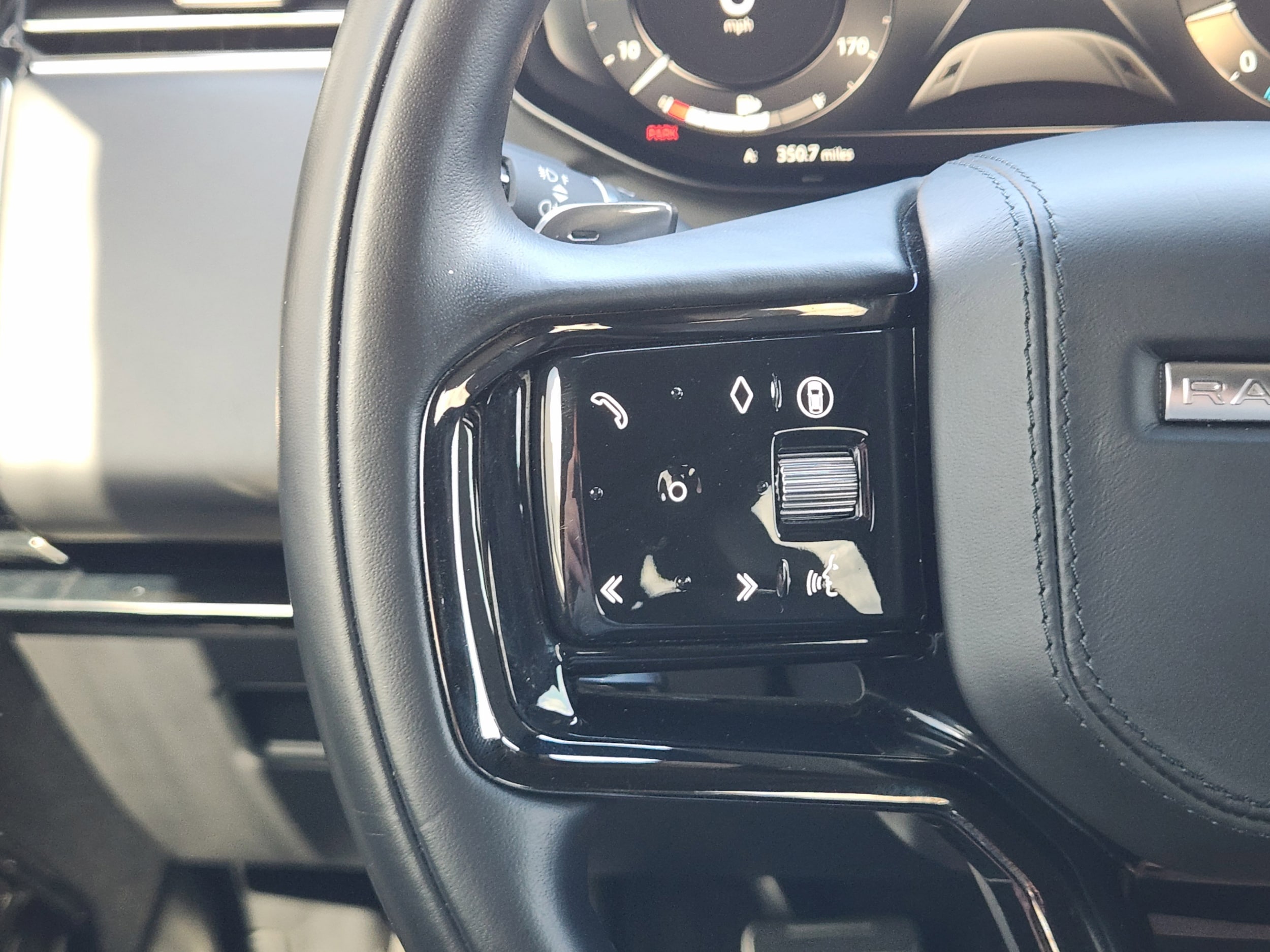 2024 Land Rover Range Rover Sport SE Dynamic - Photo 25