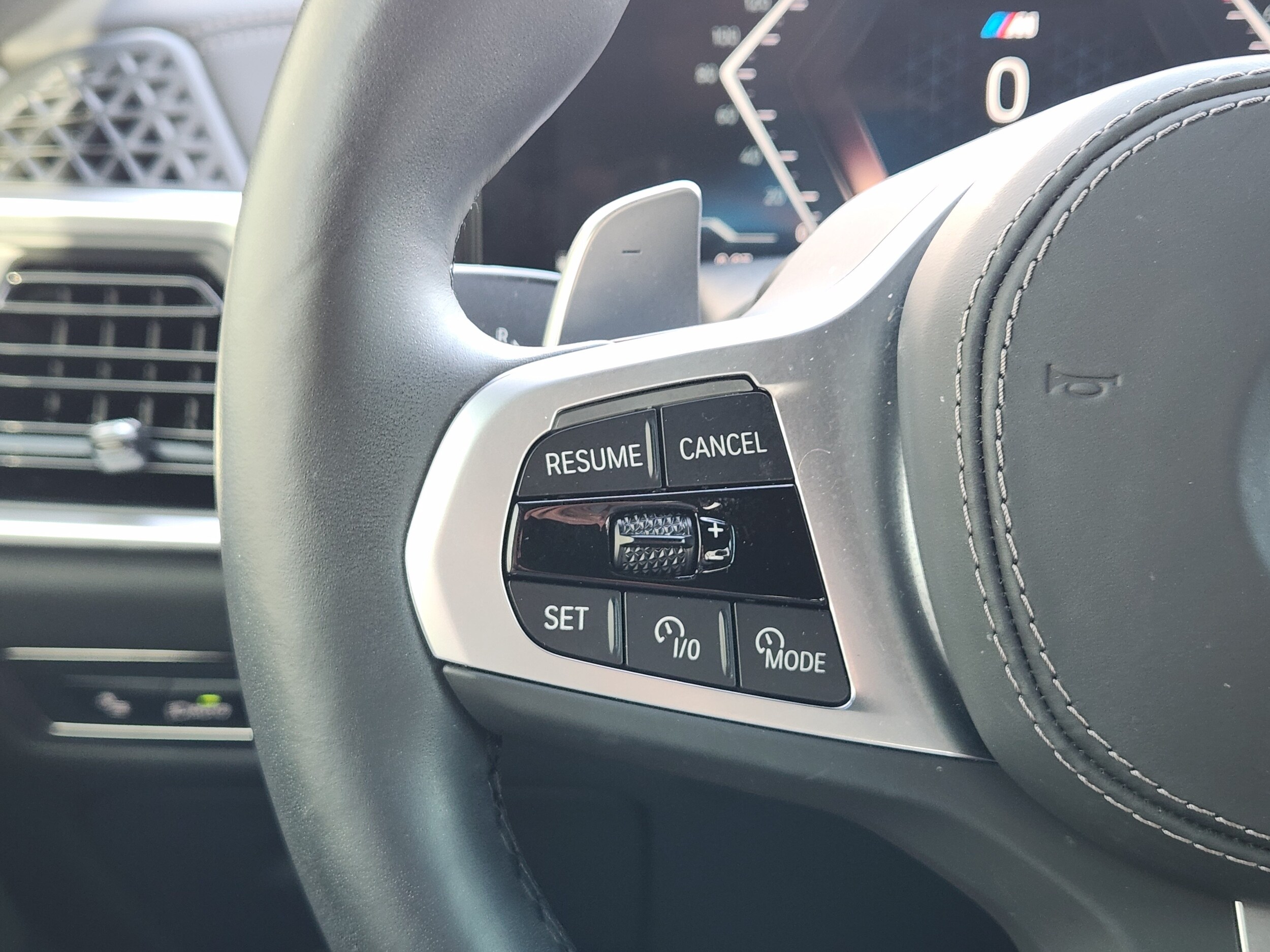 2025 BMW X7 40i - Photo 28