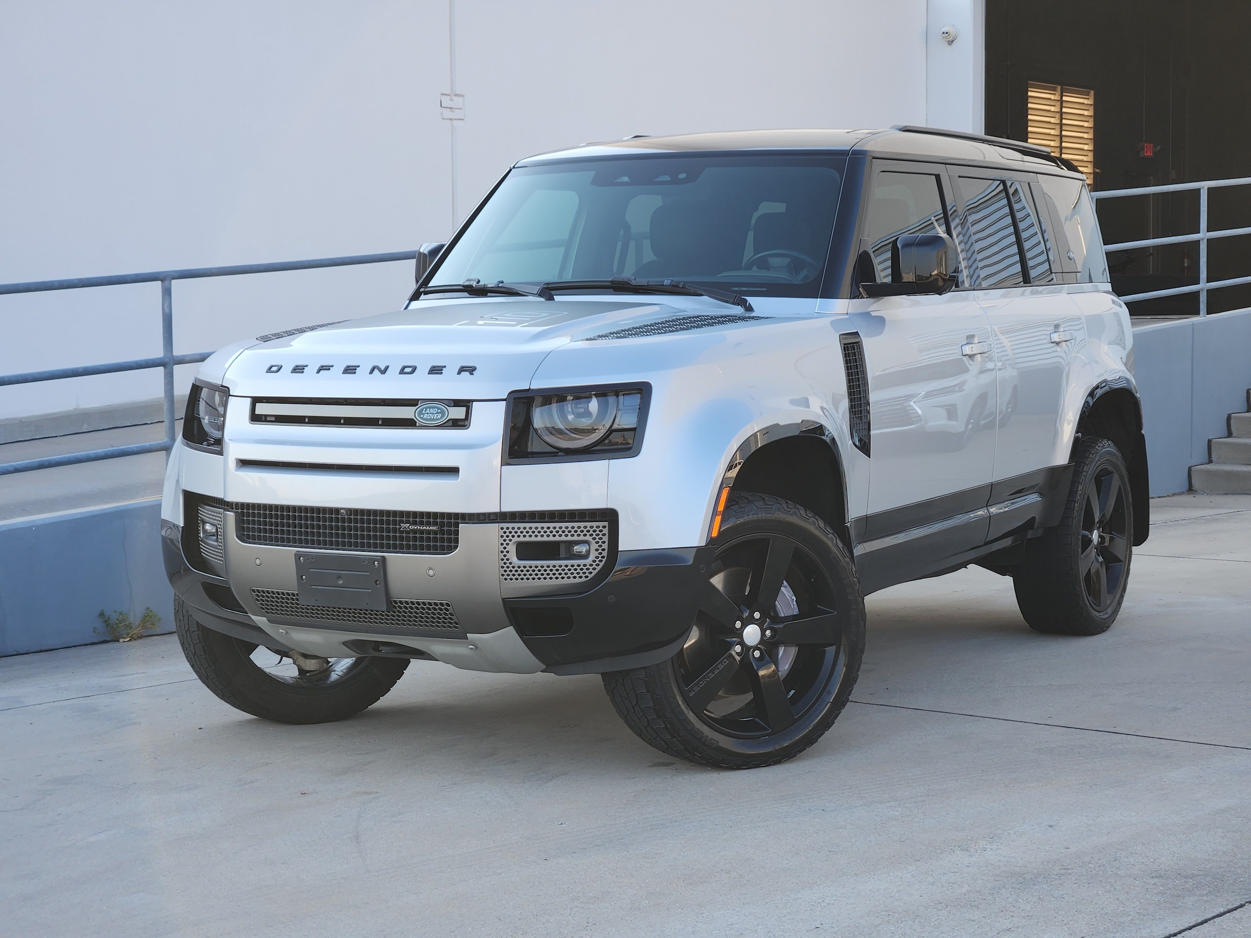 Pre-Owned 2022 Land Rover Defender 110 X-Dynamic HSE